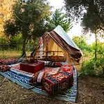 Butterfly Valley Seaside Glamping אוהל מפואר