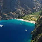 Butterfly Valley Seaside Glamping ラグジュアリーテント